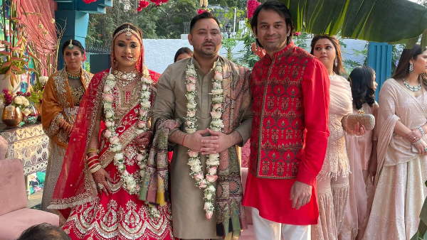 लाल रंग के कुर्ते में फब रहे थे तेजप्रताप