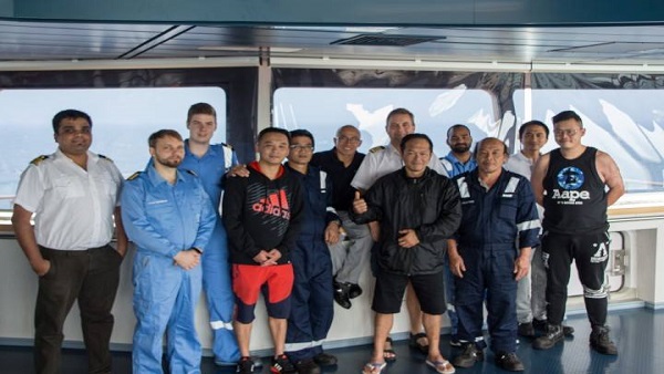 Maersk Shipping Company record earning, spend 6 million rupees to give bonus to their 80000 employees Maersk Shipping Company record earning, spend 6 million rupees to give bonus to their 80000 employees