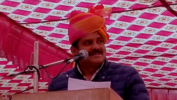 शर्मा ने पेश किया 13 साल का रिपोर्ट कार्ड शर्मा ने पेश किया 13 साल का रिपोर्ट कार्ड