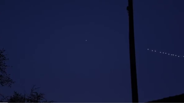 पांच मिनट तक यह चीज आसमान में दिखी पांच मिनट तक यह चीज आसमान में दिखी