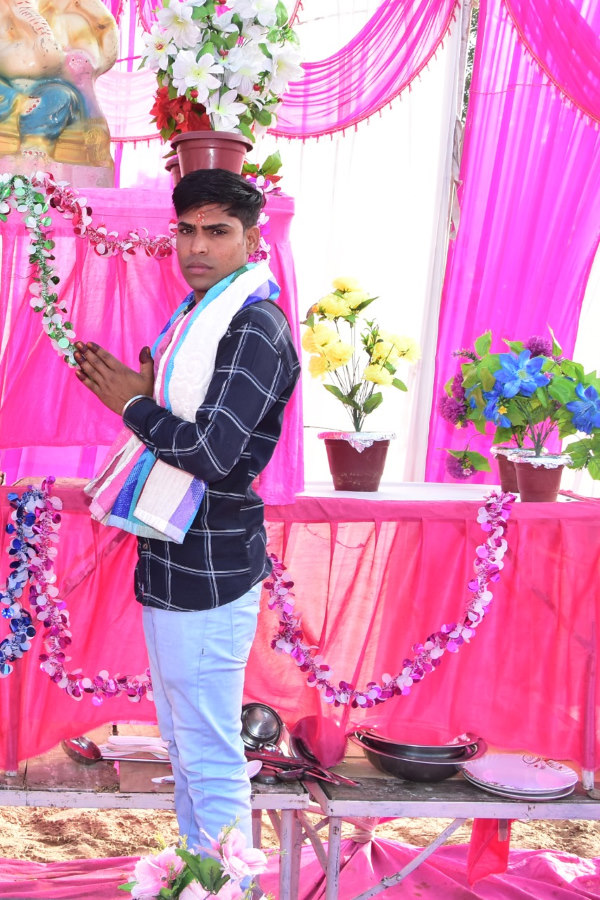 मामा ने उसकी गुमशुदगी दर्ज करवाई मामा ने उसकी गुमशुदगी दर्ज करवाई