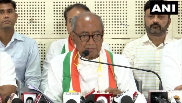 'दिग्विजय मानसिक संतुलन खो चुके हैं' 'दिग्विजय मानसिक संतुलन खो चुके हैं'