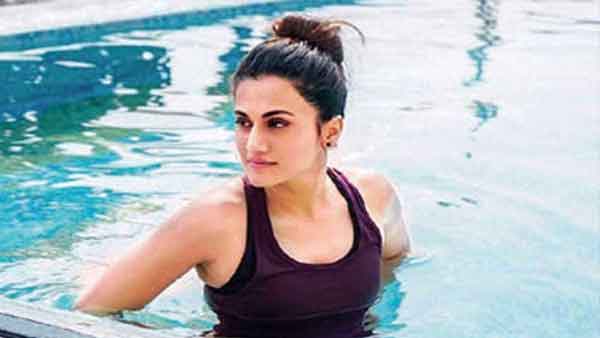 छापेमारी के कारण चर्चा में आईं तापसी पन्नू 