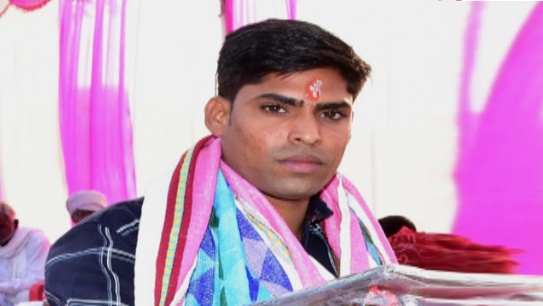 नीमकाथाना से लेकर आए नीमकाथाना से लेकर आए