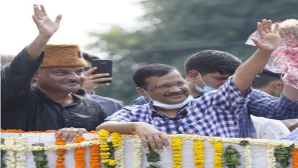 आप का महिला कार्ड