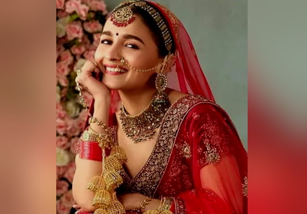 दुल्हन के एड में आलिया ने कन्यादान पर सवाल उठाया