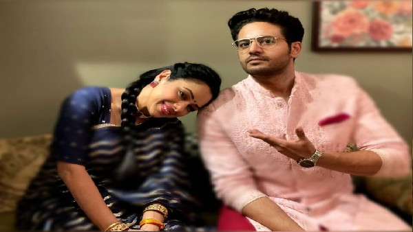 दोनों आ रहे एक दूसरे के करीब