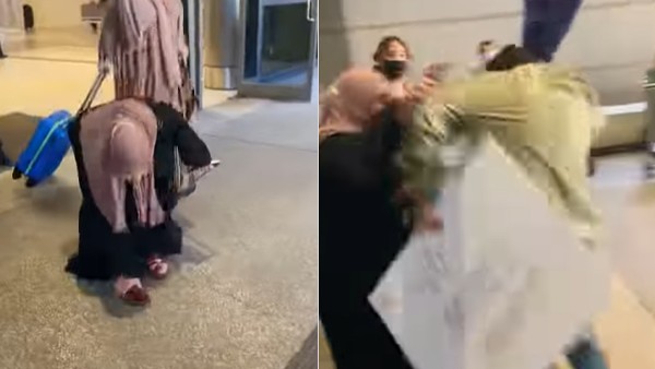 फूल और कार्ड लेकर पहुंचा