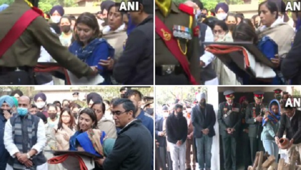 'मैं एक सैनिक पत्नी हूं, हंसते हुए विदा करूंगी....'