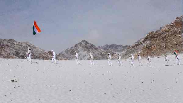 सेना को मिल रही हैं एंटी-पर्सनेल और एंटी-टैंक माइंस सेना को मिल रही हैं एंटी-पर्सनेल और एंटी-टैंक माइंस