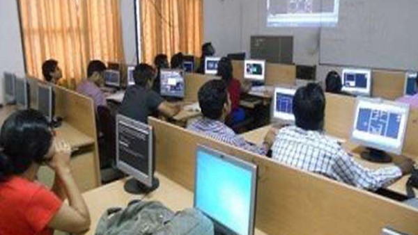 कंपनी को उसी काम में लगे 4 साल