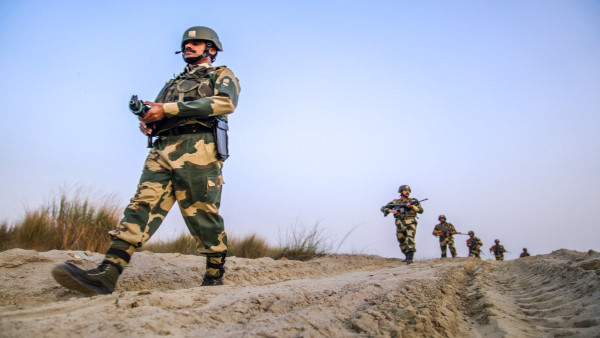 बीएसएफ के 57वें स्थापना दिवस बीएसएफ के 57वें स्थापना दिवस