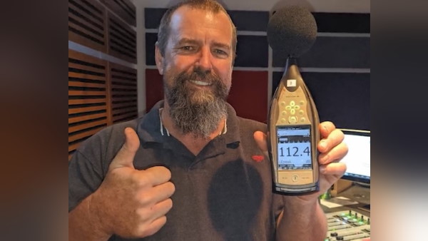 दुनिया में सबसे तेज डकार लेने का विश्व रिकॉर्ड दुनिया में सबसे तेज डकार लेने का विश्व रिकॉर्ड