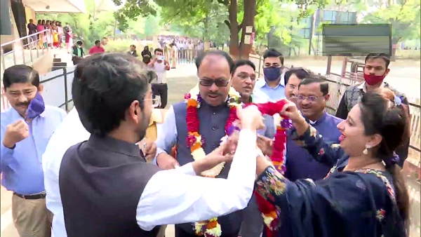 Maharashtra MLC Results 2021: BJP Chandrashekhar Bawankule celebrates his win in Nagpur 