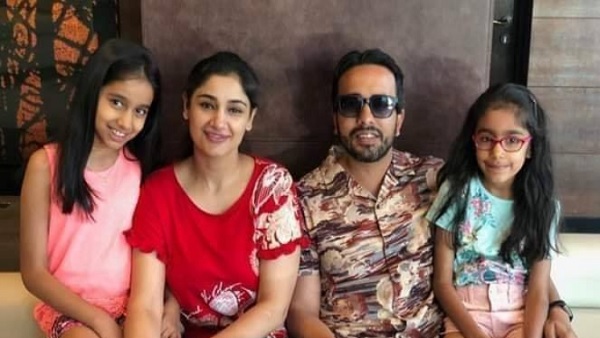 सोशल मीडिया पर एक्टिव रहती हैं चारू चौधरी