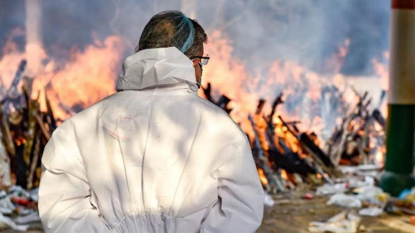 डॉक्टर ने लगाया इंजेक्शन, दवाई चढ़ने पहले मौत