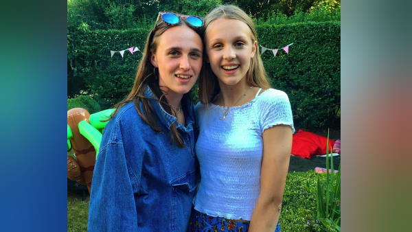 एमिली को एयरलिफ्ट कर ले जाया गया हॉस्पिटल