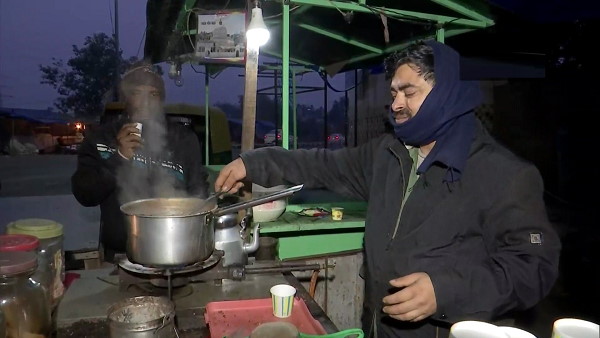 दिल्ली में कड़ाके की ठंड