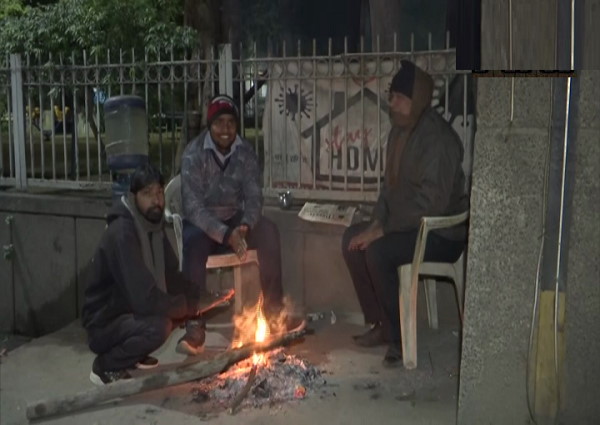 ठंड के समय में सहारा चाय का ही है