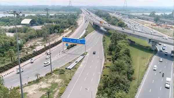 गडकरी ने अध्ययन करके रास्ता निकालने का दिया भरोसा गडकरी ने अध्ययन करके रास्ता निकालने का दिया भरोसा