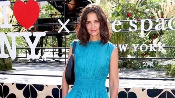 क्या थी ऐसी फोटो खिंचवाने की वजह? क्या थी ऐसी फोटो खिंचवाने की वजह?