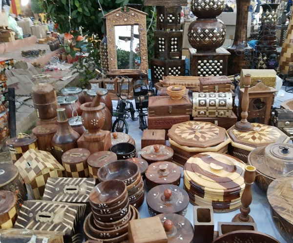 कैसे पहुंच सकते हैं आयोजन-स्थलों तक? 