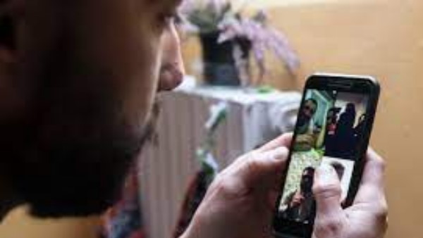 ब्वॉयफ्रेंड के साथ वीडियो कॉल ब्वॉयफ्रेंड के साथ वीडियो कॉल