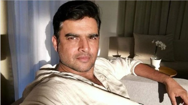 बेटे ने कई स्विमिंग प्रतियोगिताएं जीतकर हमें गर्व महसूस कराया है