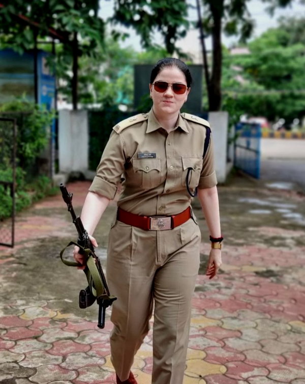 IPS Ankita Sharma : अंकिता शर्मा कर रहीं नक्सलियों का सफाया IPS Ankita Sharma : अंकिता शर्मा कर रहीं नक्सलियों का सफाया