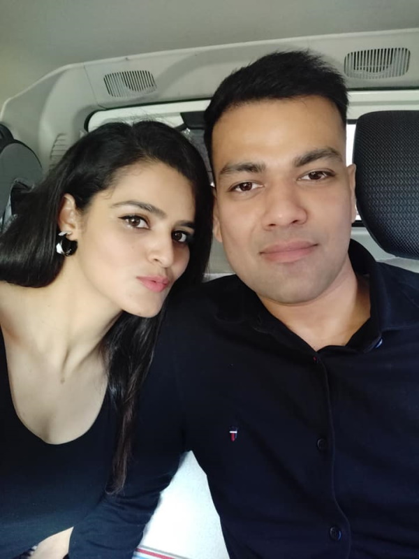 नवजोत सिमी के पति हैं आईएएस तुषार सिंगला