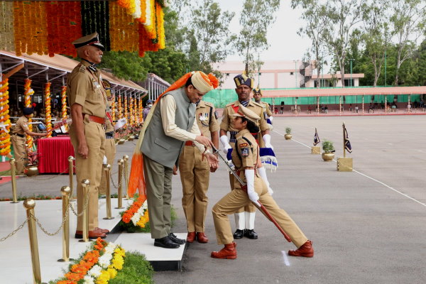 IPS Ranjeeta Sharma : स्वार्ड ऑफ ऑनर पाने वाली आईपीएस रंजीता शर्मा IPS Ranjeeta Sharma : स्वार्ड ऑफ ऑनर पाने वाली आईपीएस रंजीता शर्मा