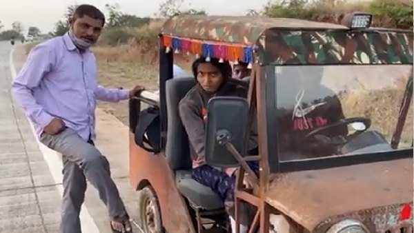 गाड़ी के फ्रंट ग्रिल से आती है महिंद्रा जीप की याद