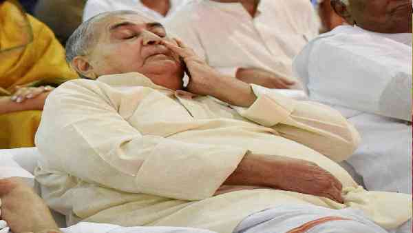 इस मुख्यमंत्री को थी नींद की बीमारी! 