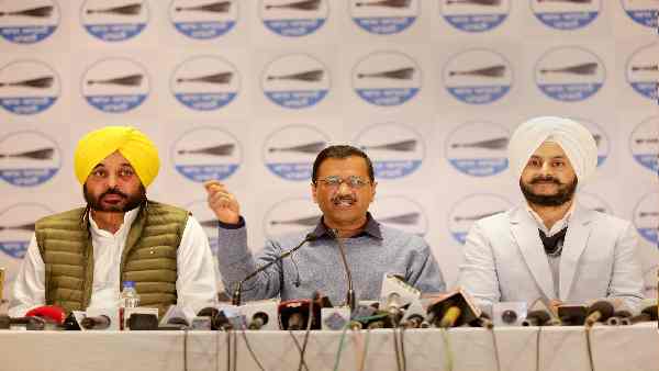 फ्री पॉलिटिक्स से आम आदमी पार्टी को पंजाब में फायदा होगा?