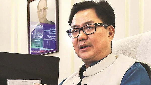 किरेन रिजिजू ने चिंतित टूरिस्ट से कहा-तुम मरोगे नहीं