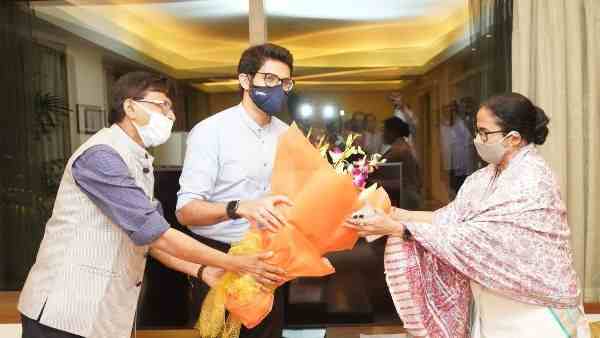 'नहीं तो बीजेपी बाहर फेंक देगी'