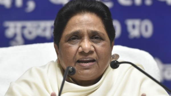 बसपा के वोटर क्या पार्टी को ही वोट करेंगे? बसपा के वोटर क्या पार्टी को ही वोट करेंगे?