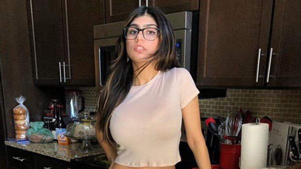 वेटरेस से लेकर इंफ्लुएंसर तक का सफर