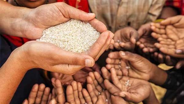 gap between hunger and richness is ever-deepening in India gap between hunger and richness is ever-deepening in India