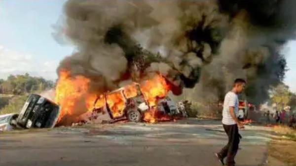 राजनीति के उबड़-खाबड़ रास्ते