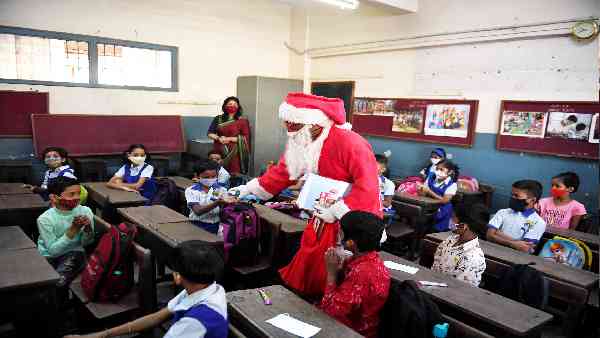 'ओमिक्रॉन वेरिएंट से काफी खतरा होने की आशंका है'