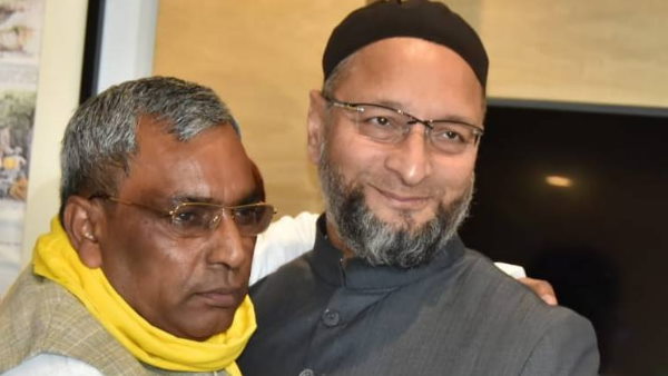 ओवैसी के साथ जाने से सपा को नहीं, एआईएमआईएम को होता फायदा