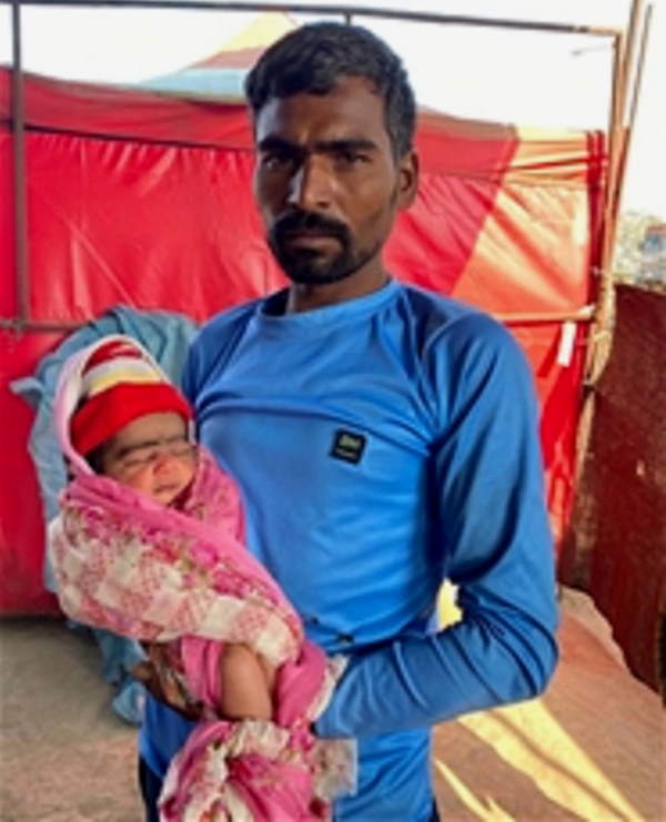 पाकिस्‍तानियों ने लौटने की परमिशन नहीं दी