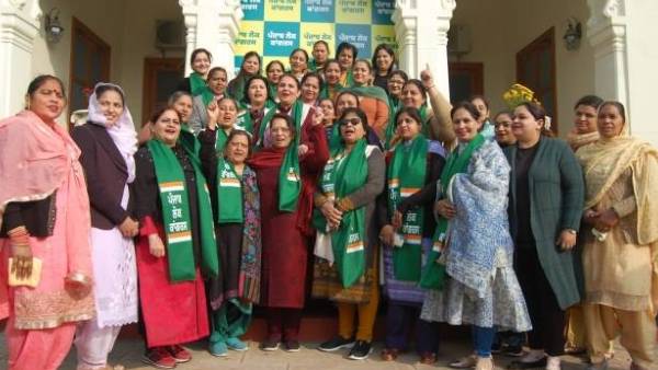 22 कांग्रेस पार्षदों ने ली सदस्यता 22 कांग्रेस पार्षदों ने ली सदस्यता