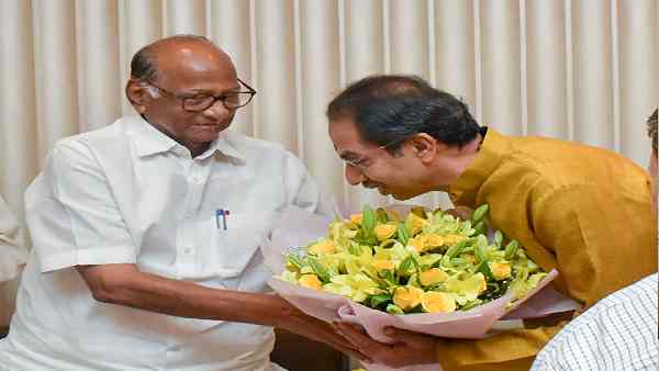 क्या शरद पवार पहले वाली लाइन से पीछे हटेंगे ?