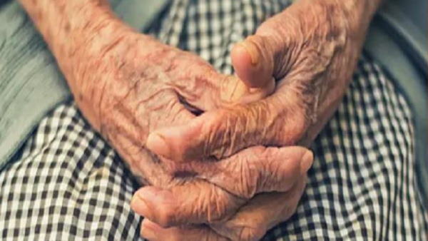 पुलिस ने महिला को कराया मुक्त