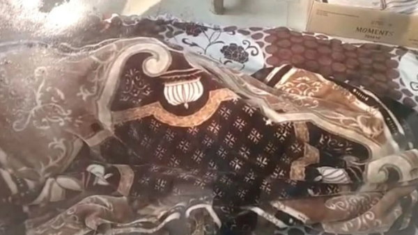 थाने के अंदर फर्श पर गुजरी पीयूष जैन की रात