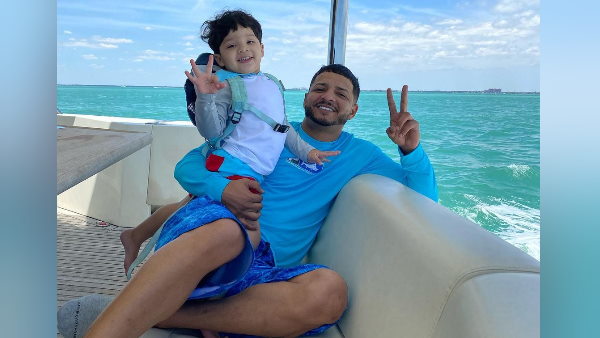 'म्यूजिक इंडस्ट्री को गहरा सदमा'