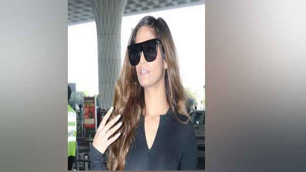 वूनम पांडे हुईं ऊप्स मोमेंट का शिकार