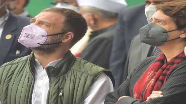 'अमरिंदर की आलोचना करते थे...तो राहुल क्या कर रहे हैं ?'